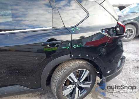 2024 Nissan Rogue Sl Intelligent Awd z USA, uszkodzony, nr VIN 5N1BT3CB8RC705361